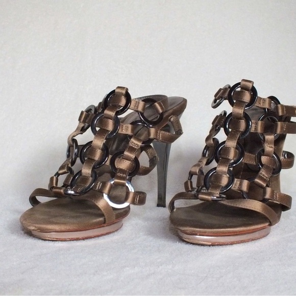 Bourne designer sandal - Picture 2 of 6